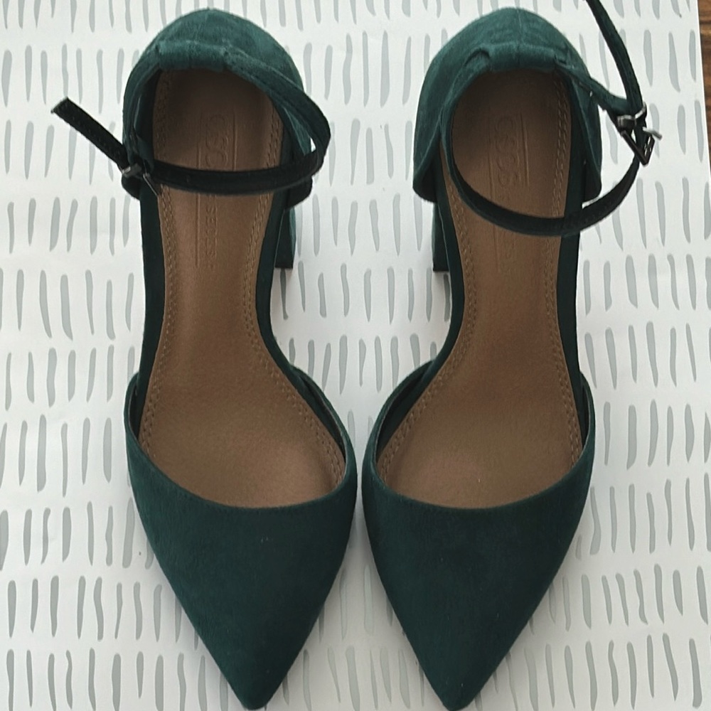 ASOS Size 3 Hunter green suede pointy toe heels w/ankle strap